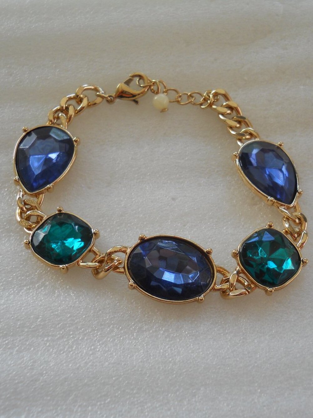 Avon NR - Fireworks Bracelet 930